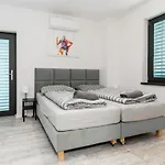 Malina Penati Golf Sajdikove Humence